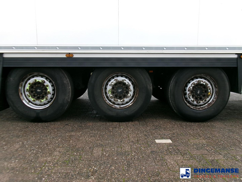 Schmitz Cargobull Frigo trailer + Carrier Vector 1350 - Semi-remorque frigorifique: photos 5 Schmitz Cargobull Frigo trailer + Carrier Vector 1350 - Semi-remorque frigorifique: photos 5