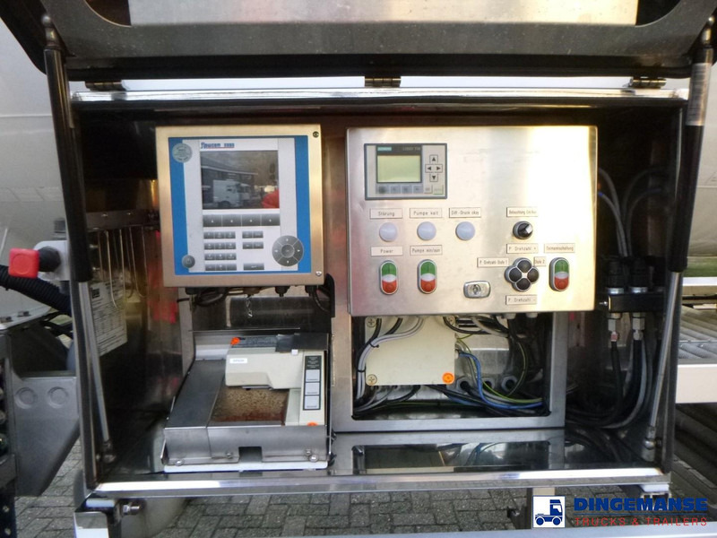 Semi-remorque citerne Van Hool Cryogenic tank inox 58.6 m3 / 1 comp / R10,4BN (methane/argon/nitrogen): photos 15 Semi-remorque citerne Van Hool Cryogenic tank inox 58.6 m3 / 1 comp / R10,4BN (methane/argon/nitrogen): photos 15