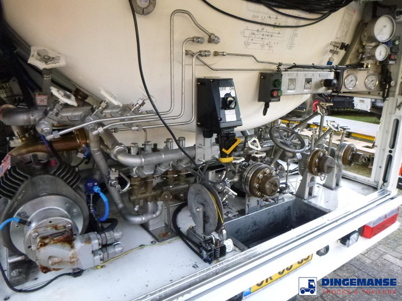 Semi-remorque citerne Van Hool Cryogenic tank inox 58.6 m3 / 1 comp / R10,4BN (methane/argon/nitrogen): photos 11 Semi-remorque citerne Van Hool Cryogenic tank inox 58.6 m3 / 1 comp / R10,4BN (methane/argon/nitrogen): photos 11