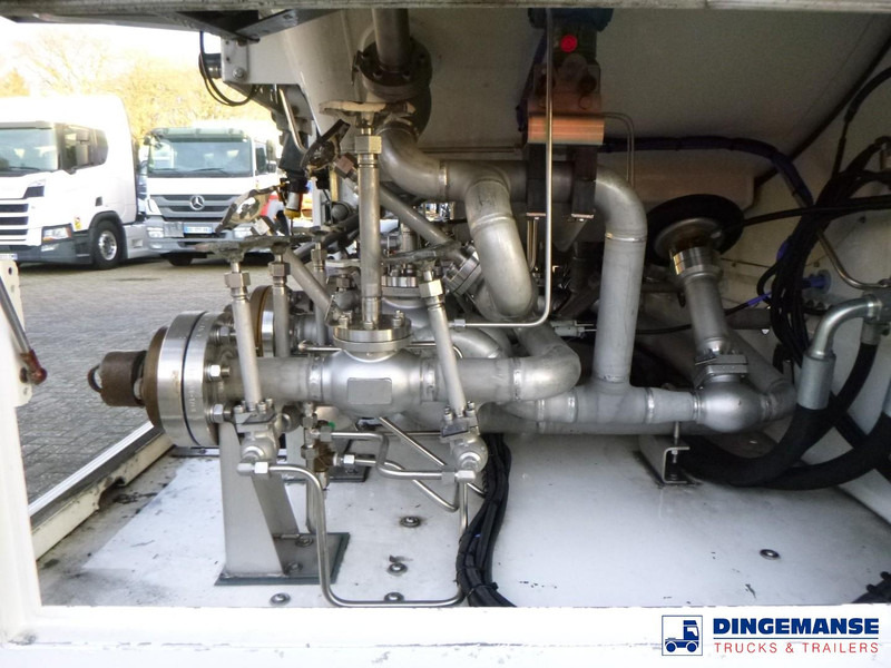 Semi-remorque citerne Van Hool Cryogenic tank inox 58.6 m3 / 1 comp / R10,4BN (methane/argon/nitrogen): photos 14 Semi-remorque citerne Van Hool Cryogenic tank inox 58.6 m3 / 1 comp / R10,4BN (methane/argon/nitrogen): photos 14