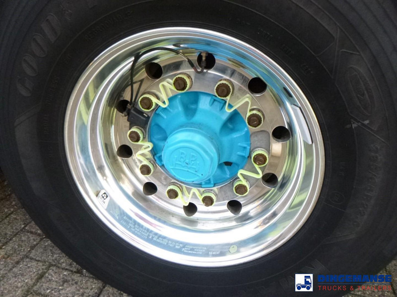 Semi-remorque citerne Van Hool Cryogenic tank inox 58.6 m3 / 1 comp / R10,4BN (methane/argon/nitrogen): photos 6 Semi-remorque citerne Van Hool Cryogenic tank inox 58.6 m3 / 1 comp / R10,4BN (methane/argon/nitrogen): photos 6