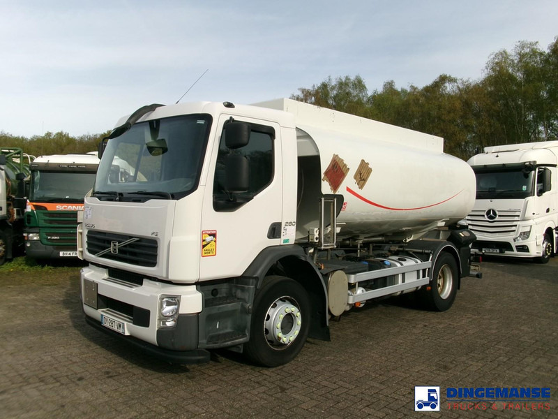 Volvo FE 280 4X2 fuel tank 13.6 m3 / 4 comp / ADR 07/07/24 - Camion citerne: photos 1 Volvo FE 280 4X2 fuel tank 13.6 m3 / 4 comp / ADR 07/07/24 - Camion citerne: photos 1
