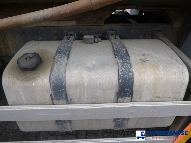 Crédit-bail de Volvo FM 410 8x4 RHD steel tipper 16.6 m3 Volvo FM 410 8x4 RHD steel tipper 16.6 m3: photos 9