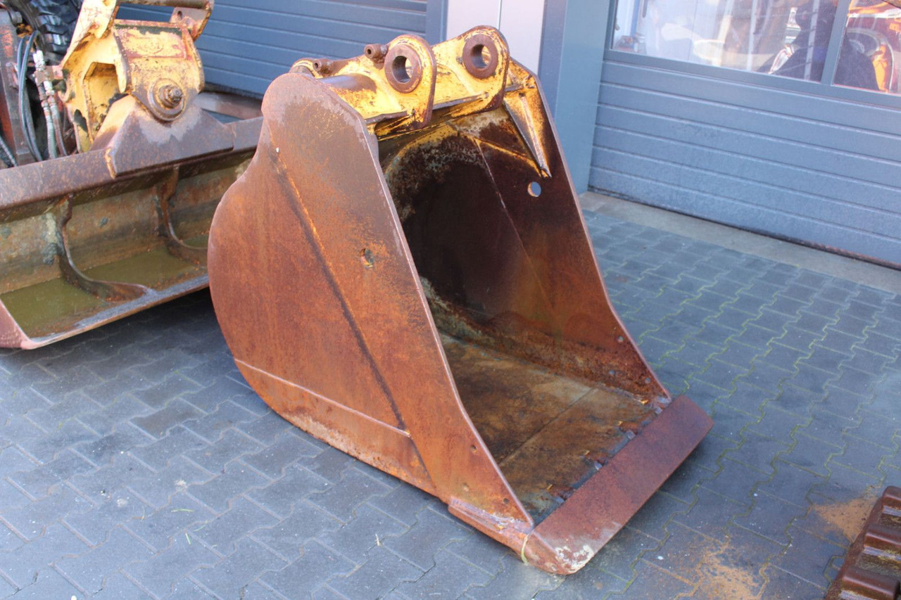 Liebherr diverse Schaufeln und Zubehör Liebherr - Godet pour pelle: photos 1 Liebherr diverse Schaufeln und Zubehör Liebherr - Godet pour pelle: photos 1