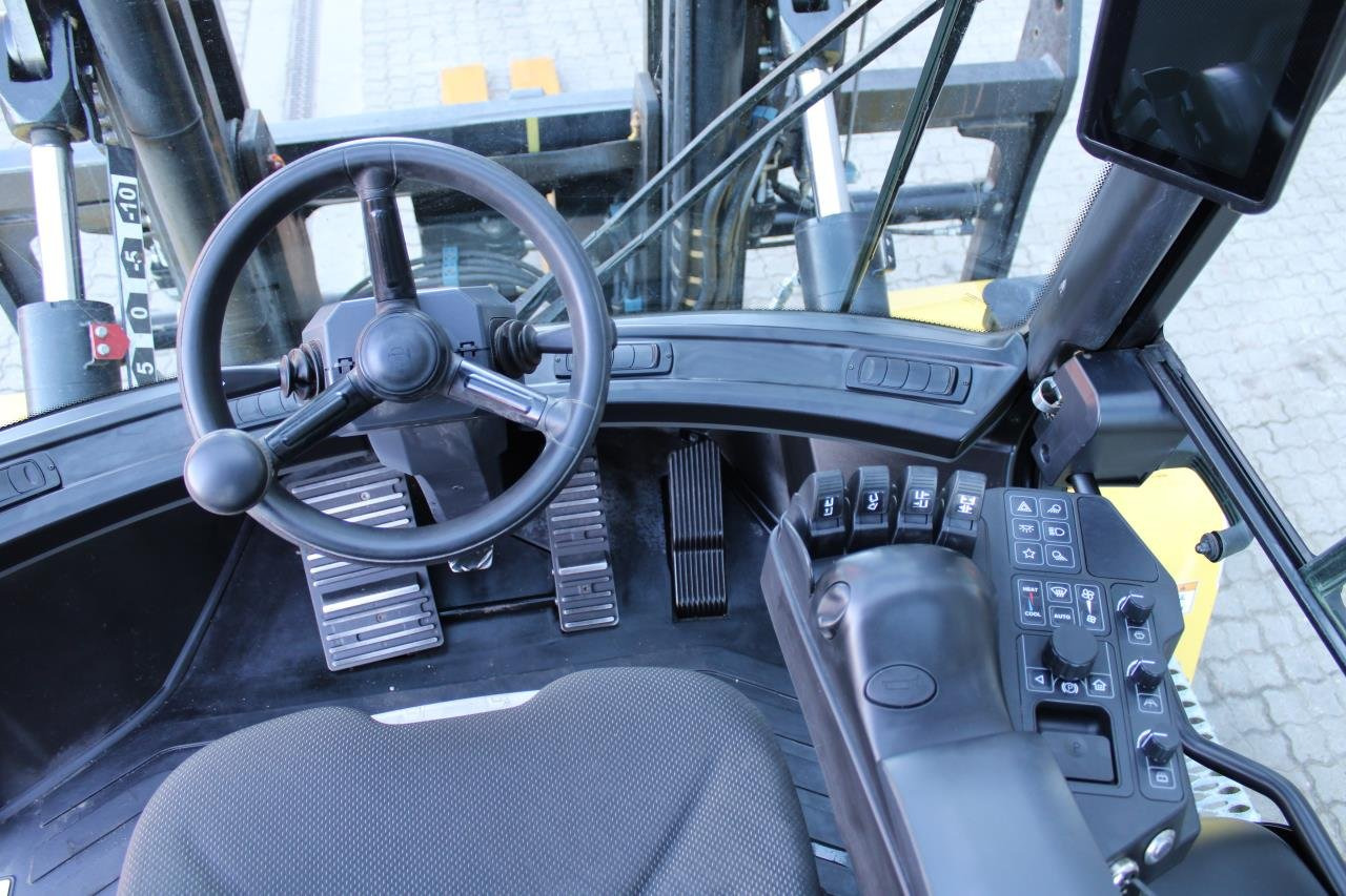 Hyster H12XD6 - Chariot élévateur diesel: photos 4 Hyster H12XD6 - Chariot élévateur diesel: photos 4