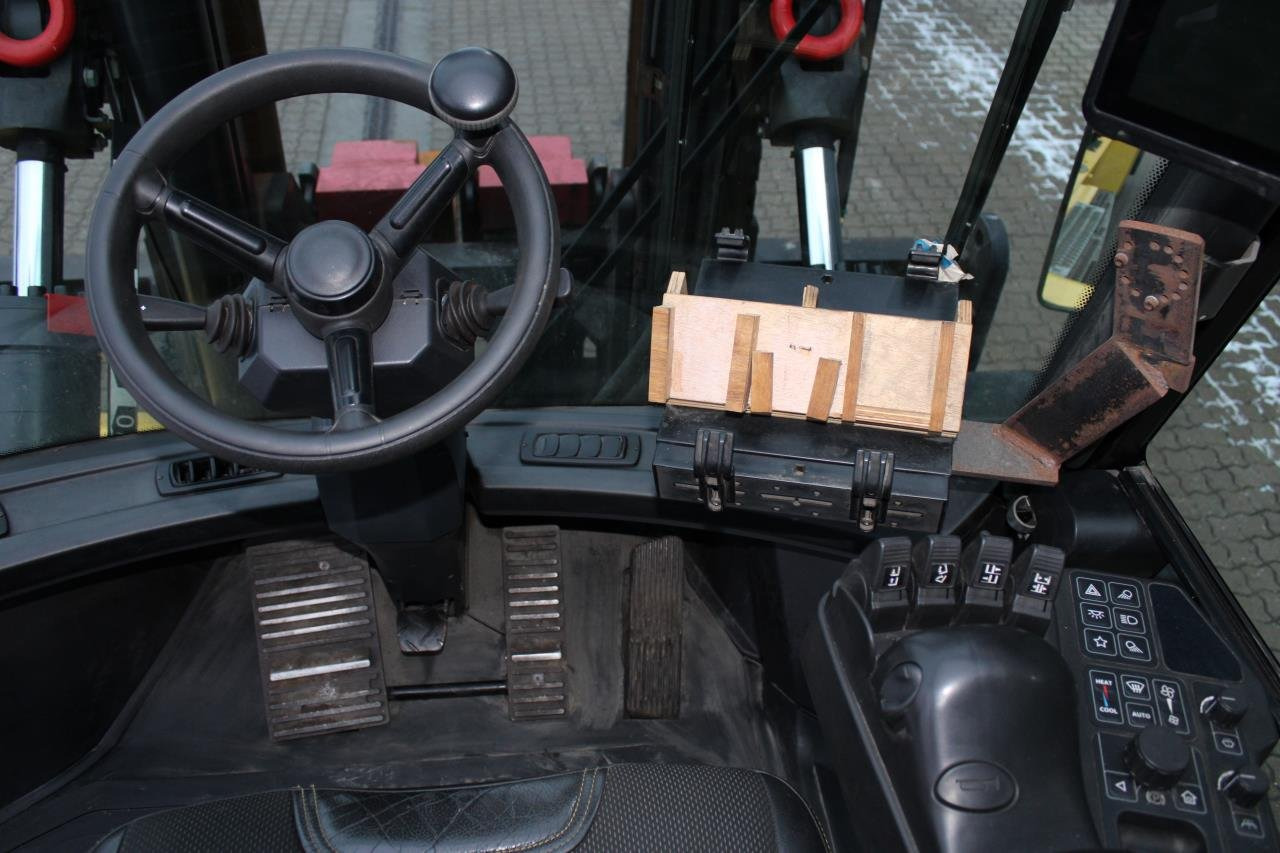 Hyster H16.00XD-12 - Chariot élévateur diesel: photos 4 Hyster H16.00XD-12 - Chariot élévateur diesel: photos 4
