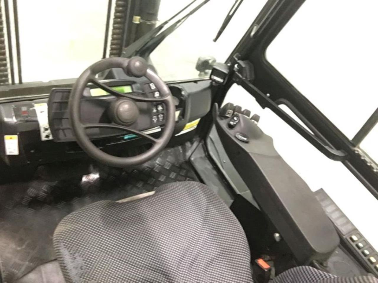 Hyster H8.0FT-6 - Chariot porte-conteneur: photos 3 Hyster H8.0FT-6 - Chariot porte-conteneur: photos 3