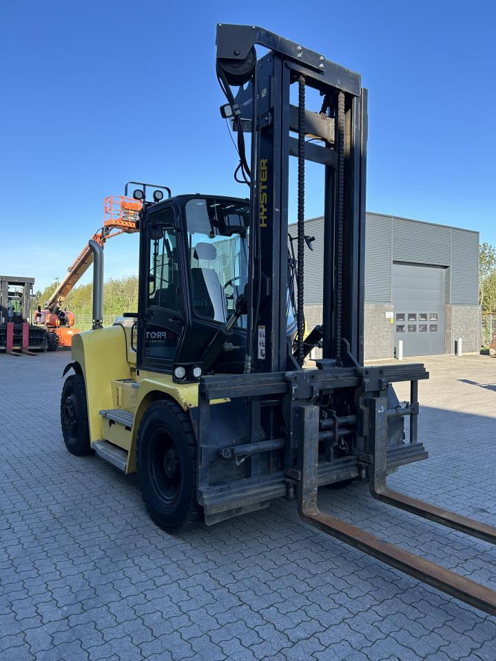 Hyster H9.00XM-6 - Chariot élévateur diesel: photos 2 Hyster H9.00XM-6 - Chariot élévateur diesel: photos 2
