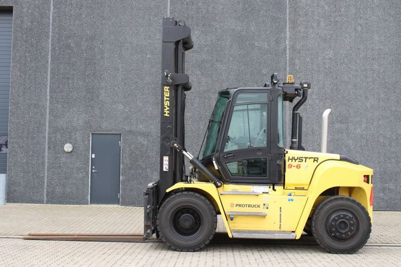 Hyster H9.00XM-6 - Chariot élévateur diesel: photos 1 Hyster H9.00XM-6 - Chariot élévateur diesel: photos 1