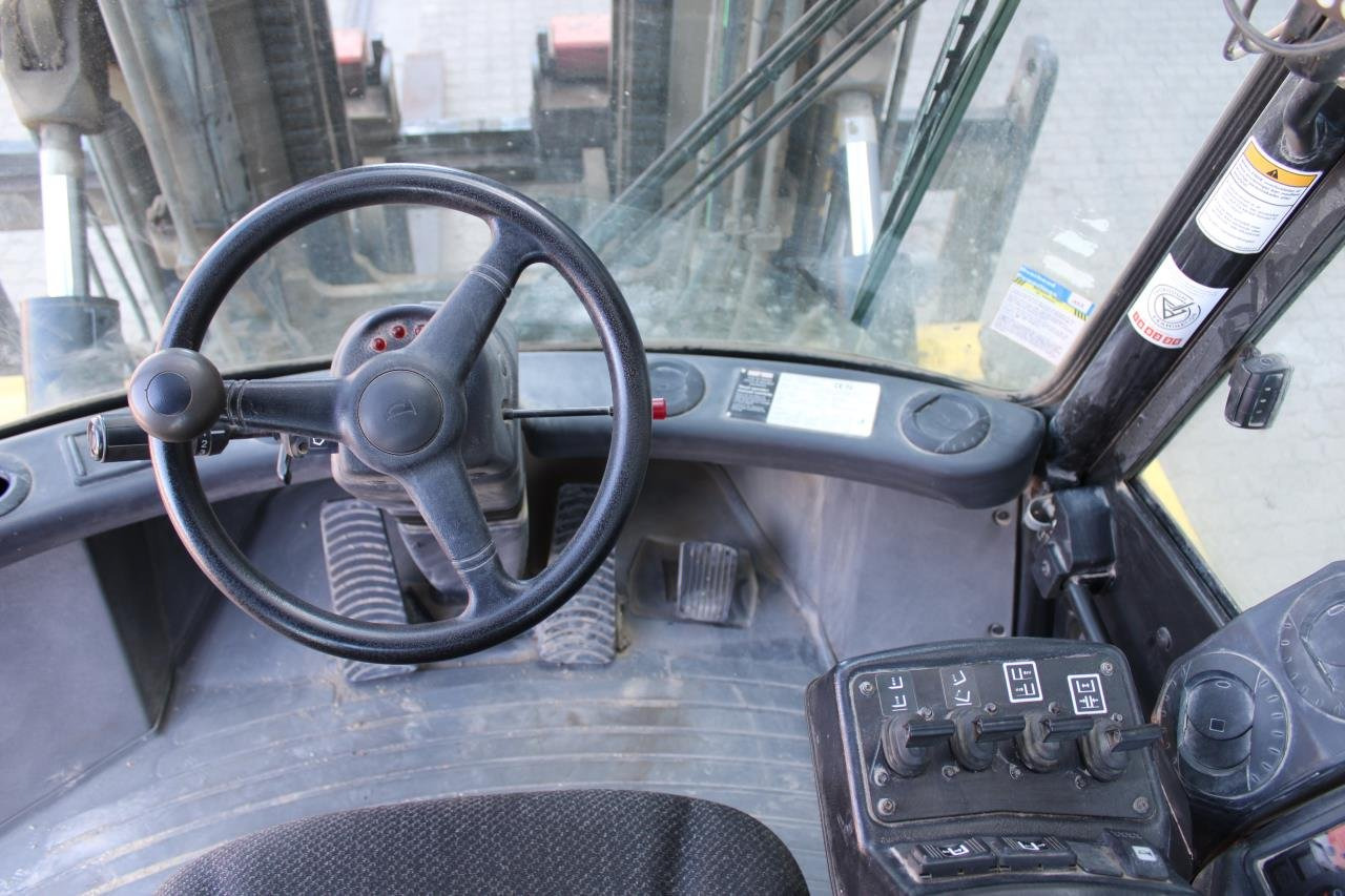 Hyster HYSTER H9.00XM-6 - Chariot élévateur diesel: photos 4 Hyster HYSTER H9.00XM-6 - Chariot élévateur diesel: photos 4