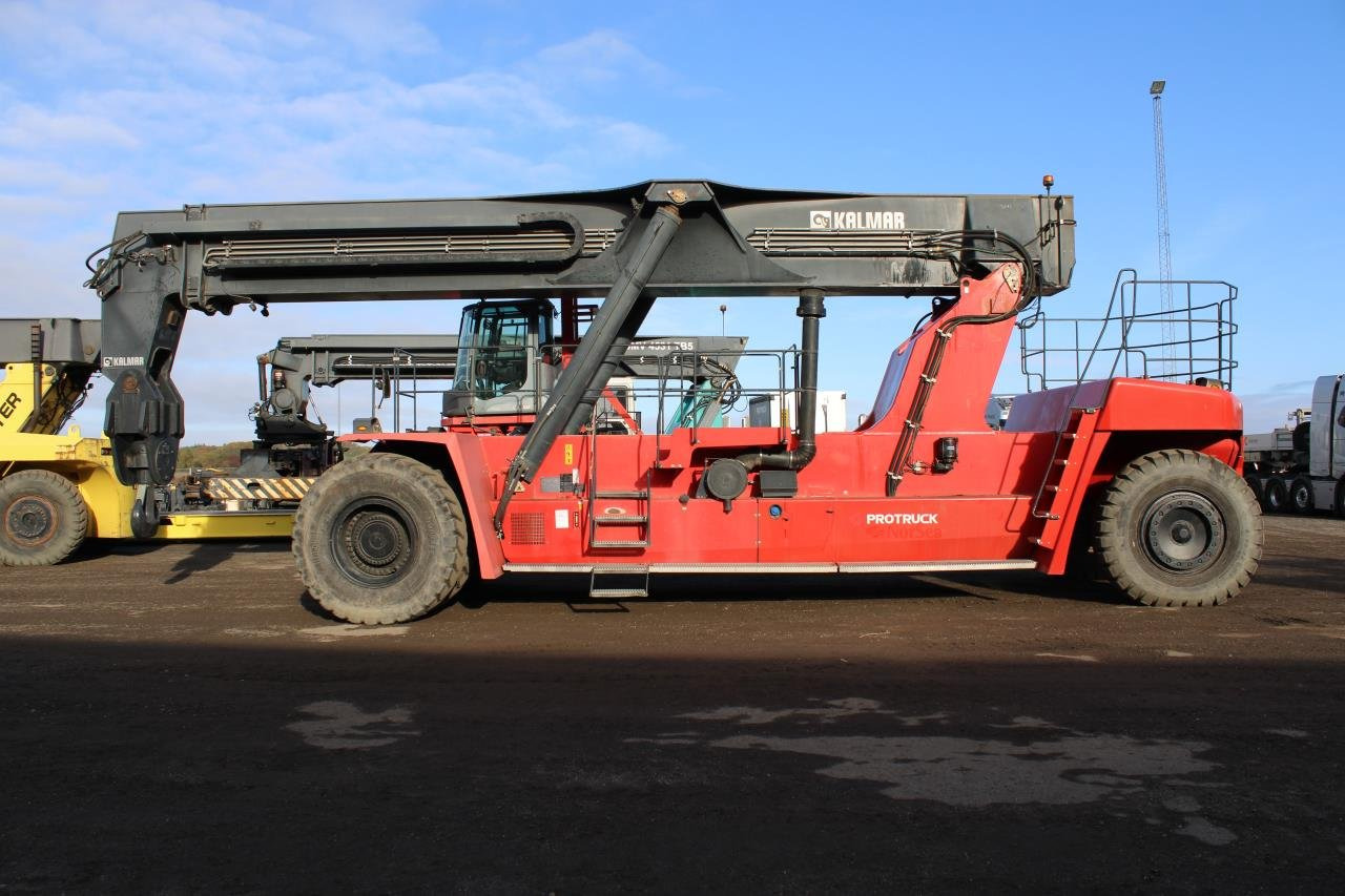 Kalmar DRG1300-92 SUPER GLO - Reach stacker: photos 1 Kalmar DRG1300-92 SUPER GLO - Reach stacker: photos 1