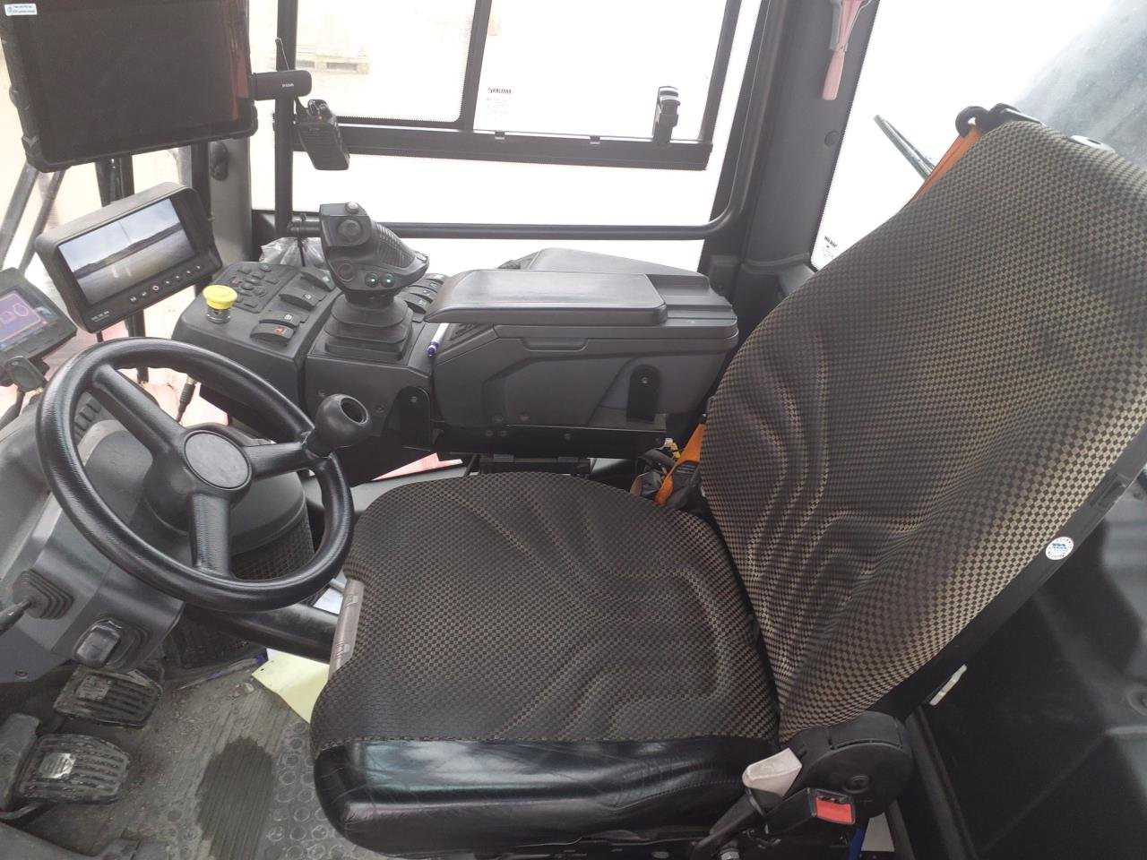 Kalmar DRG450-75C5XS - Reach stacker: photos 4 Kalmar DRG450-75C5XS - Reach stacker: photos 4