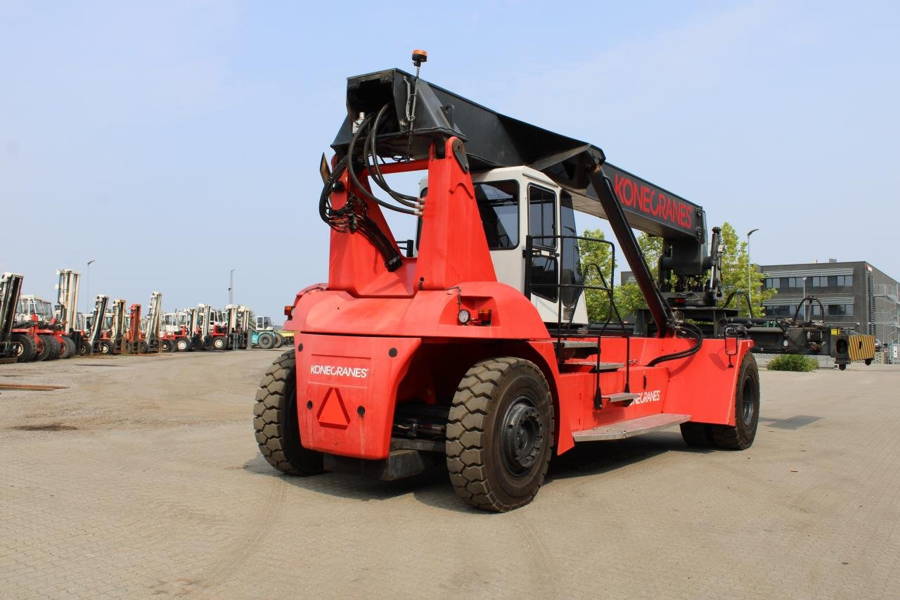 SMV 108 TB6 - Reach stacker: photos 3 SMV 108 TB6 - Reach stacker: photos 3