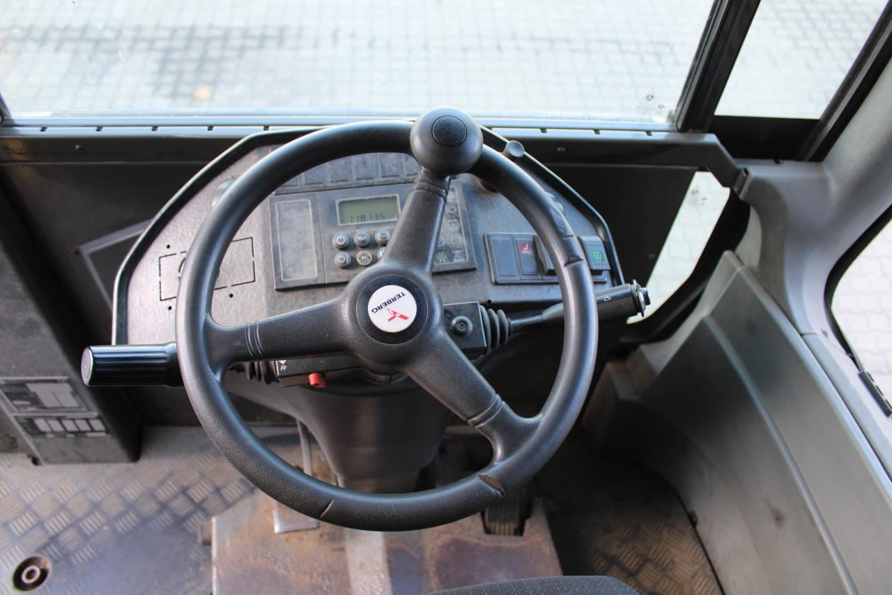 Terberg RT282 - Tracteur portuaire: photos 4 Terberg RT282 - Tracteur portuaire: photos 4