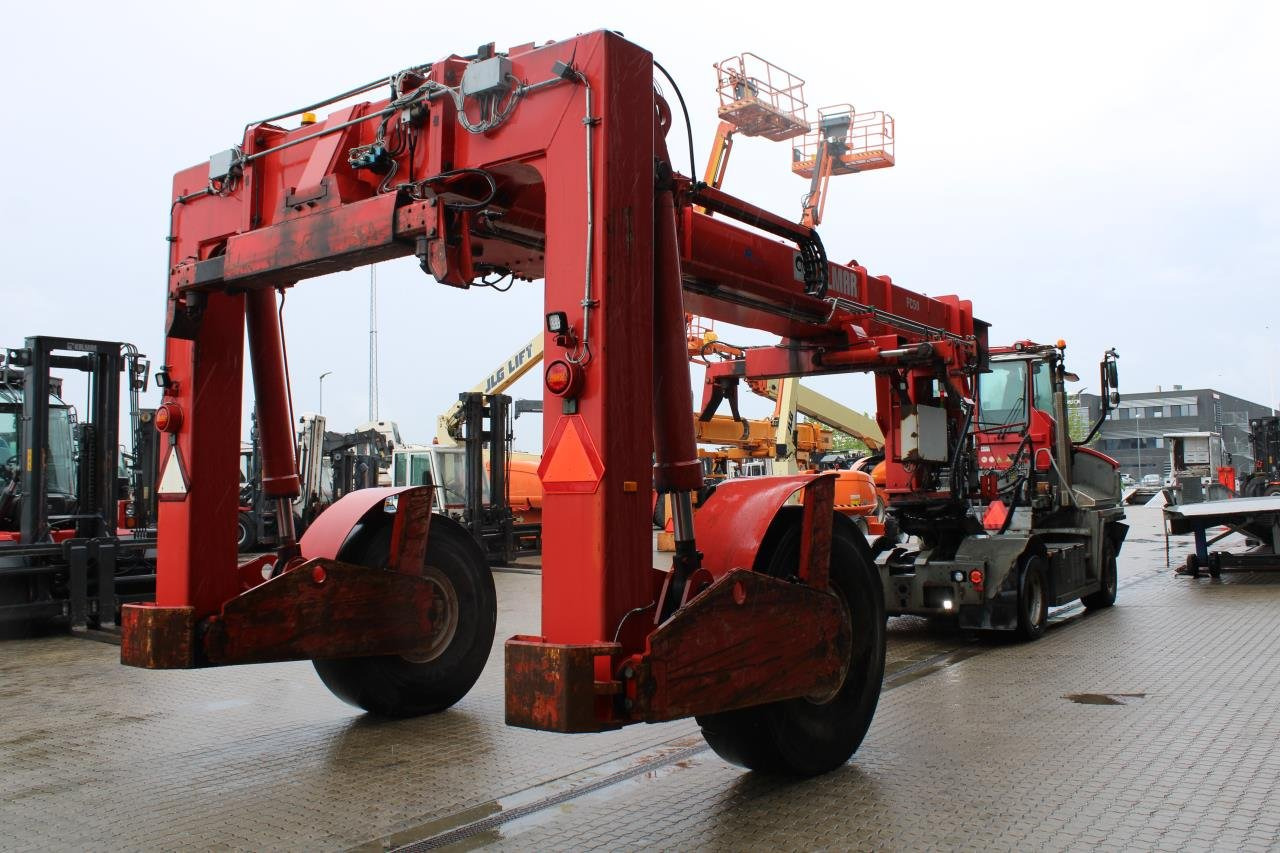 Terberg TT223 - Tracteur portuaire: photos 3 Terberg TT223 - Tracteur portuaire: photos 3