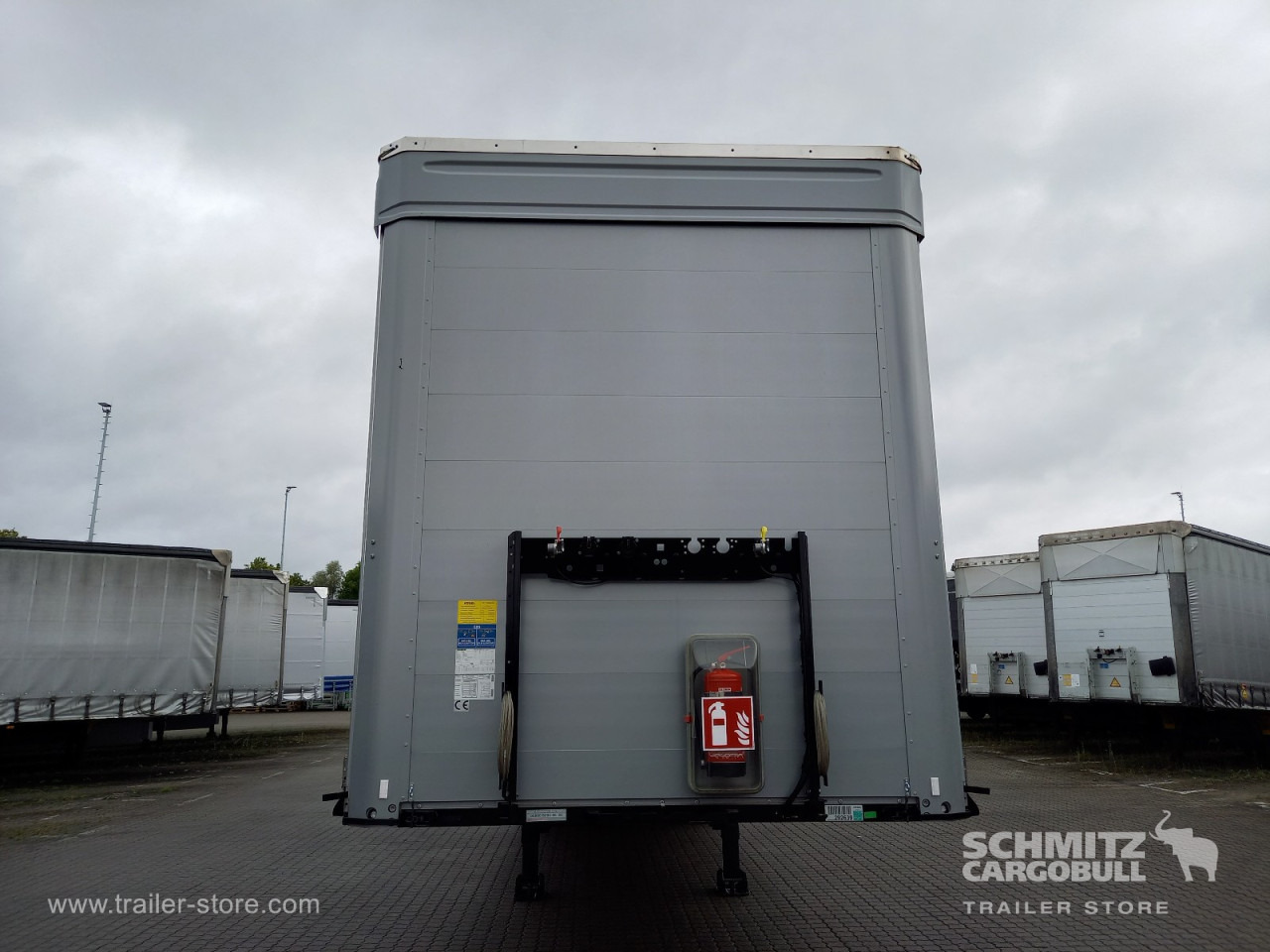 KOEGEL Auflieger Curtainsider Mega - Semi-remorque rideaux coulissants: photos 4 KOEGEL Auflieger Curtainsider Mega - Semi-remorque rideaux coulissants: photos 4