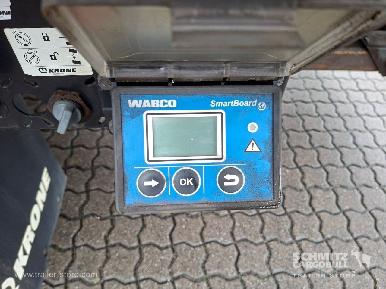 KRONE Auflieger Curtainsider Standard Forklift holder - Semi-remorque rideaux coulissants: photos 4 KRONE Auflieger Curtainsider Standard Forklift holder - Semi-remorque rideaux coulissants: photos 4