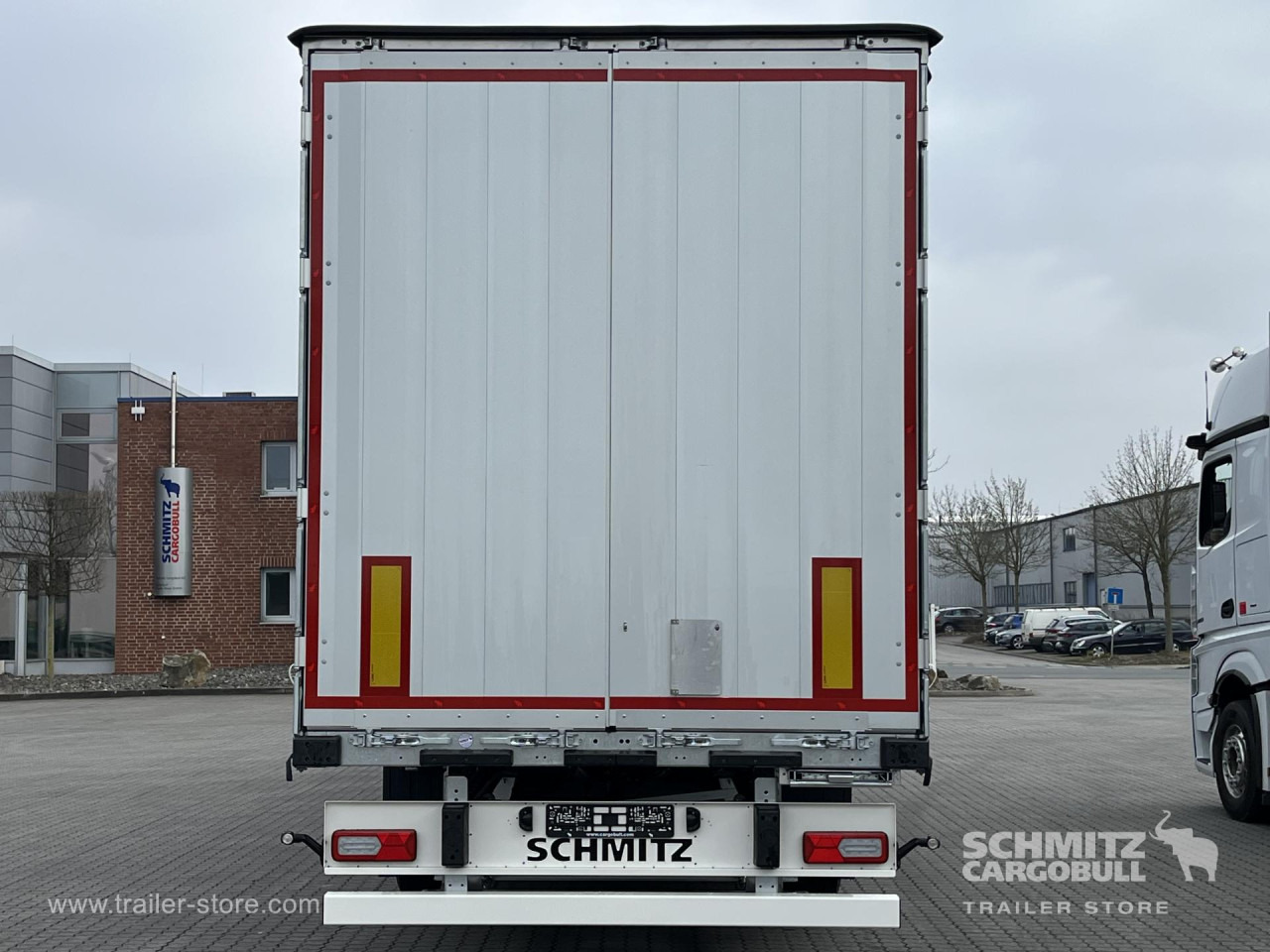 SCHMITZ Auflieger Curtainsider Standard - Semi-remorque rideaux coulissants: photos 2 SCHMITZ Auflieger Curtainsider Standard - Semi-remorque rideaux coulissants: photos 2