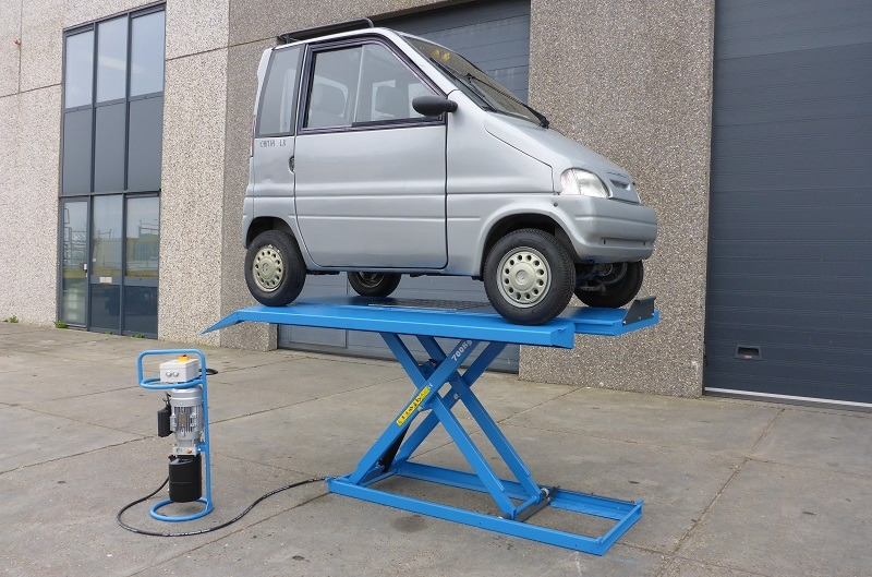 ASM0705H quad bike lift - 1.30 meter wide table and ramp - Équipement de garage: photos 3 ASM0705H quad bike lift - 1.30 meter wide table and ramp - Équipement de garage: photos 3