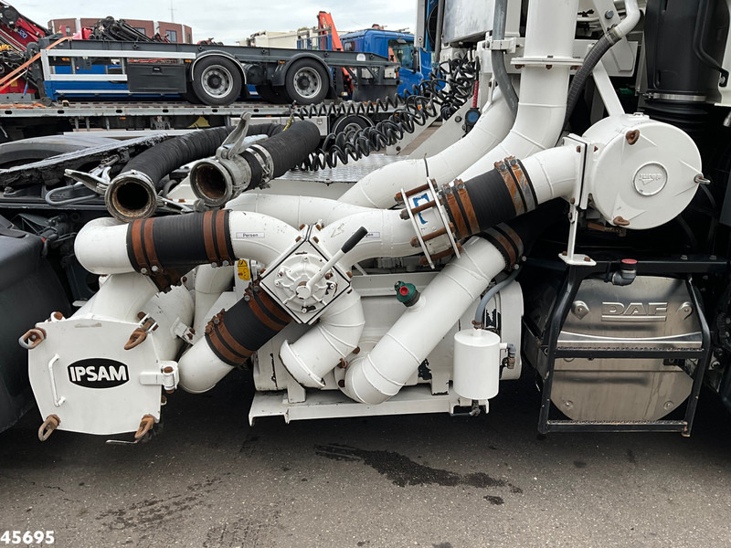 DAF FT 105 XF 460 Just 196.550 km + IPSAM 18m³ Combi oplegger - Camion hydrocureur: photos 4 DAF FT 105 XF 460 Just 196.550 km + IPSAM 18m³ Combi oplegger - Camion hydrocureur: photos 4