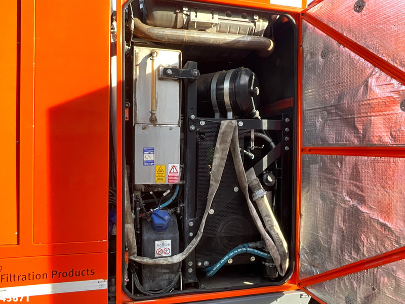 Balayeuse de voirie Dulevo 5020  Euro 6 with 3-rd brush: photos 11