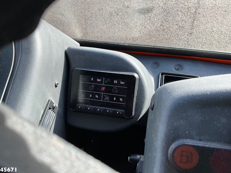 Balayeuse de voirie Dulevo 5020  Euro 6 with 3-rd brush: photos 18