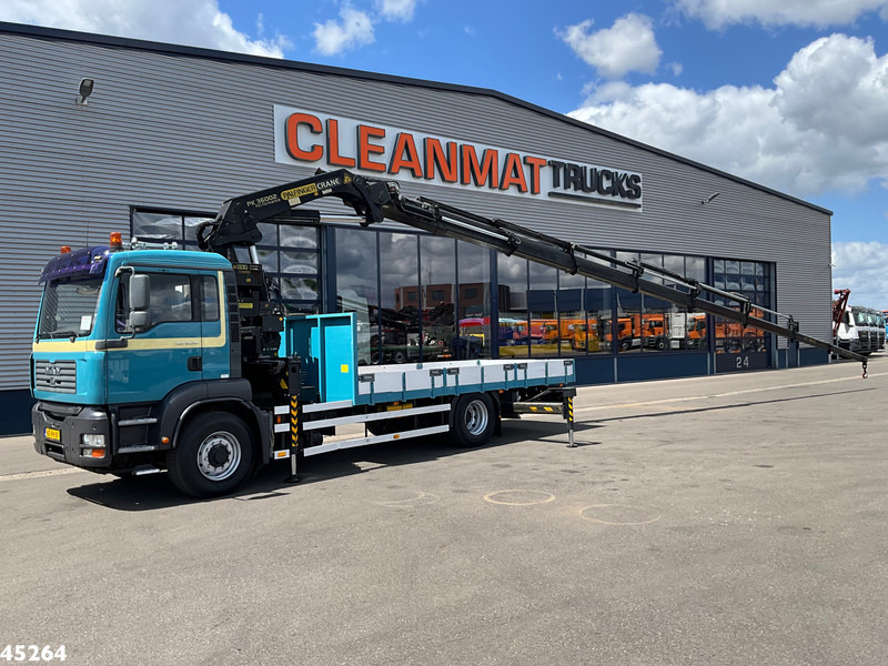 MAN TGA 18.310 4X4H Manual Palfinger 36 Tonmeter laadkraan Just 226.172 km! - Camion grue: photos 1 MAN TGA 18.310 4X4H Manual Palfinger 36 Tonmeter laadkraan Just 226.172 km! - Camion grue: photos 1