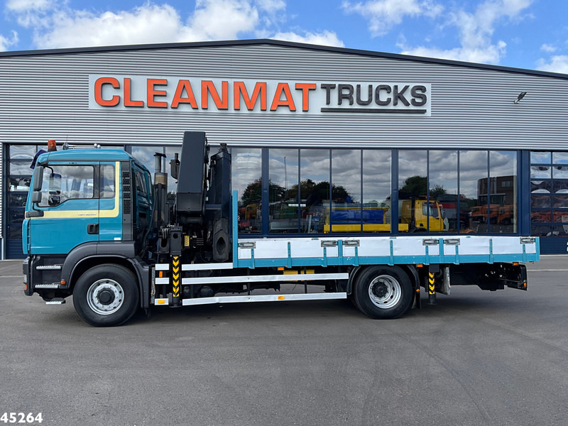 MAN TGA 18.310 4X4H Manual Palfinger 36 Tonmeter laadkraan Just 226.172 km! - Camion grue: photos 3 MAN TGA 18.310 4X4H Manual Palfinger 36 Tonmeter laadkraan Just 226.172 km! - Camion grue: photos 3