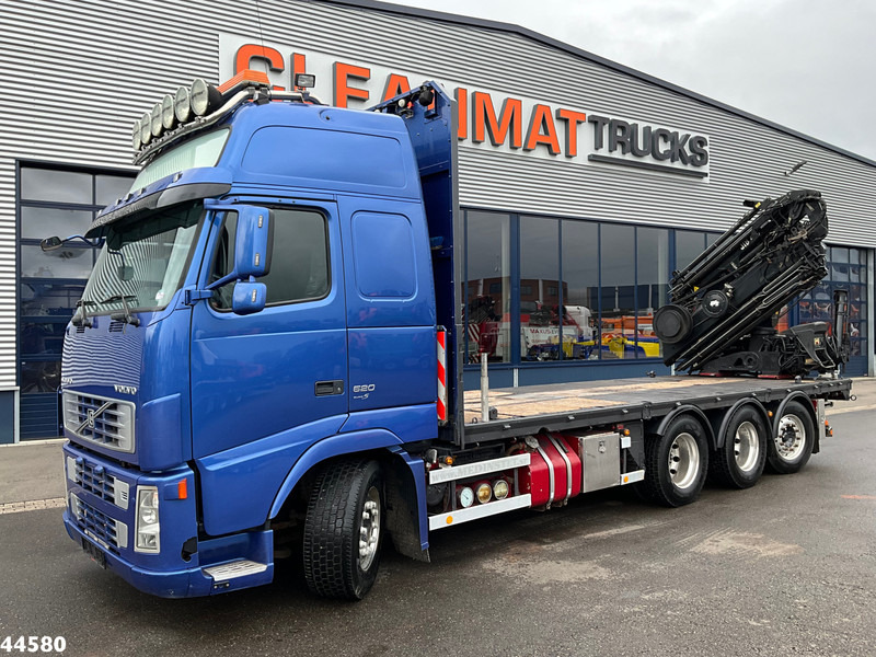 Volvo FH 520 8x4 Euro 5 Hiab 24 Tonmeter laadkraan + Fly-jib - Camion grue: photos 2 Volvo FH 520 8x4 Euro 5 Hiab 24 Tonmeter laadkraan + Fly-jib - Camion grue: photos 2