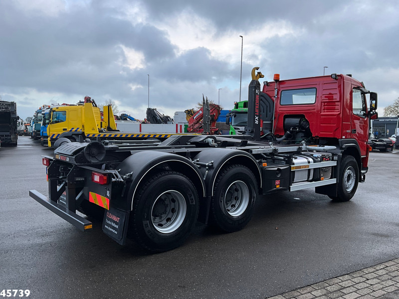 Volvo FM 330 6x4 Hiab 21 Ton haakarmsysteem Just 35.598 Km! - Camion ampliroll: photos 3 Volvo FM 330 6x4 Hiab 21 Ton haakarmsysteem Just 35.598 Km! - Camion ampliroll: photos 3