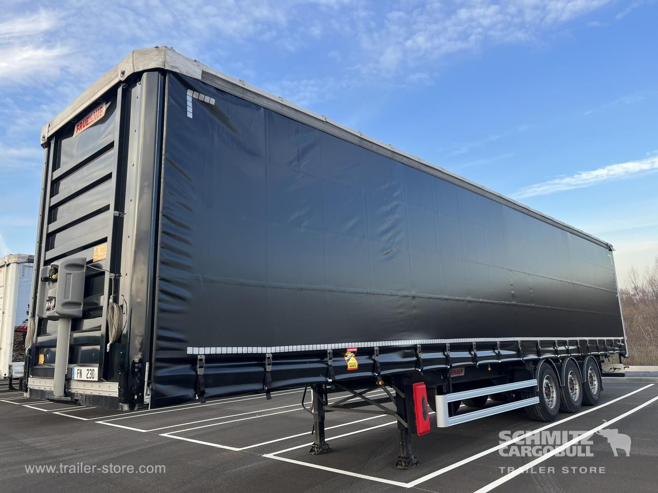 FRUEHAUF Curtainsider Standard - Semi-remorque rideaux coulissants: photos 4 FRUEHAUF Curtainsider Standard - Semi-remorque rideaux coulissants: photos 4
