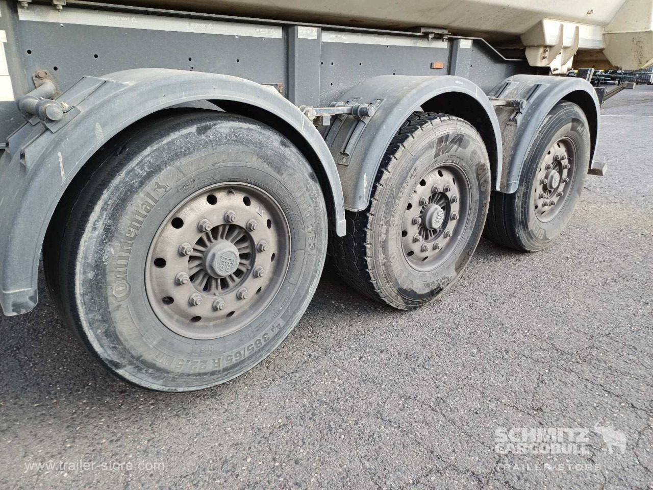 LANGENDORF Auflieger Kipper Stahlrundmulde 24m³ - Semi-remorque benne: photos 2 LANGENDORF Auflieger Kipper Stahlrundmulde 24m³ - Semi-remorque benne: photos 2