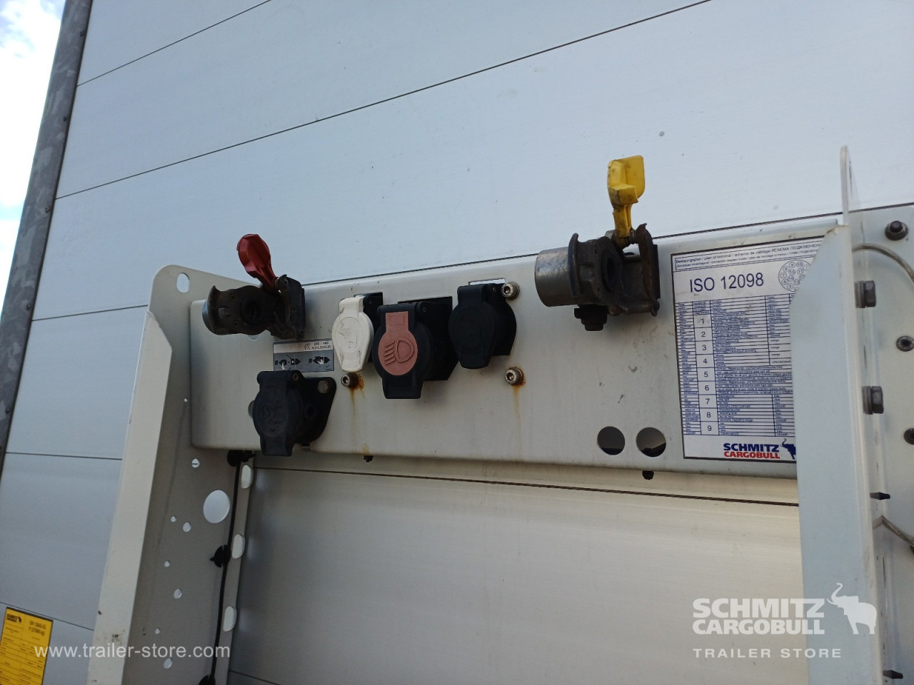 SCHMITZ Auflieger Curtainsider Mega - Semi-remorque rideaux coulissants: photos 2 SCHMITZ Auflieger Curtainsider Mega - Semi-remorque rideaux coulissants: photos 2