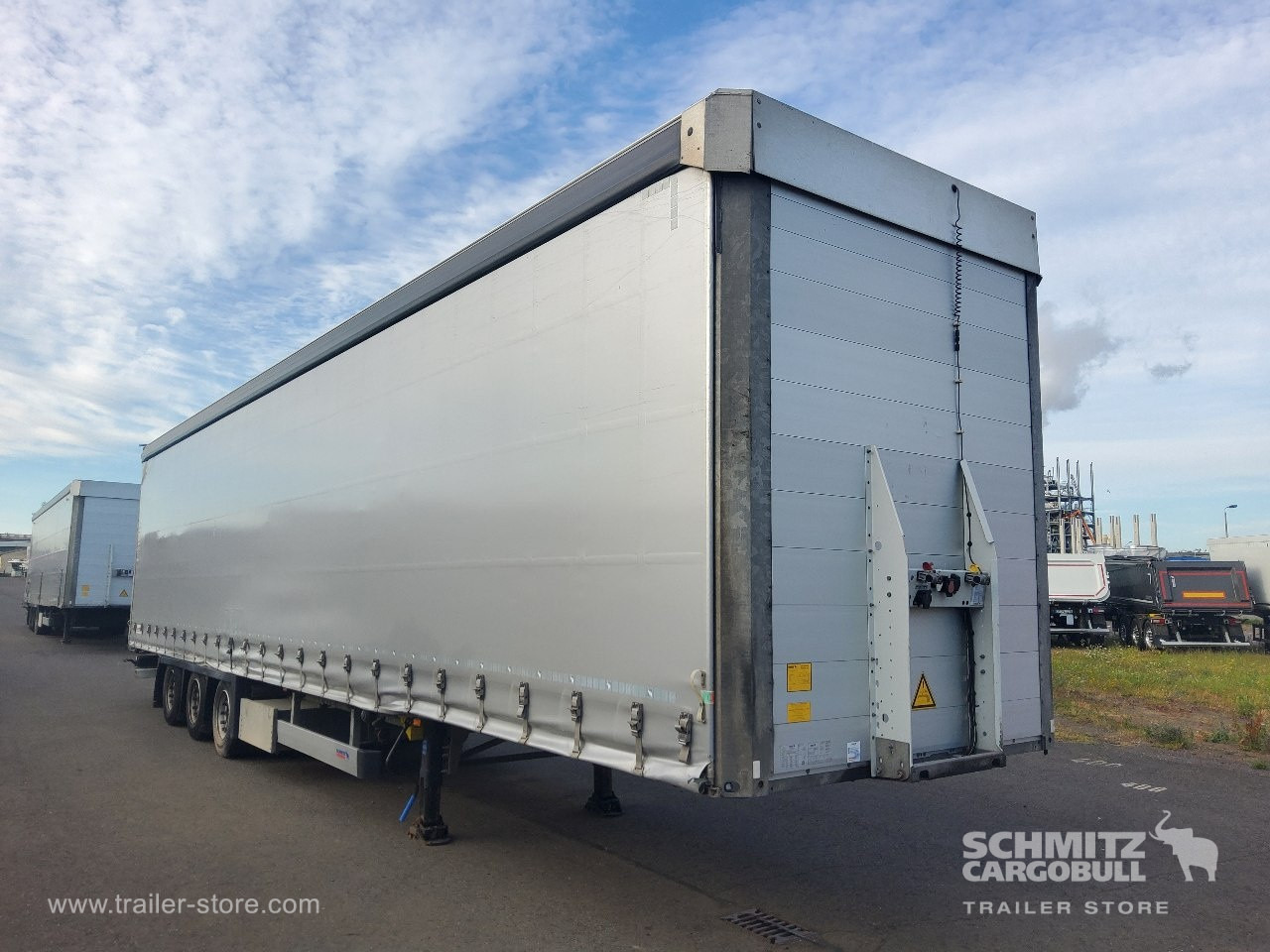 SCHMITZ Auflieger Curtainsider Mega - Semi-remorque rideaux coulissants: photos 1 SCHMITZ Auflieger Curtainsider Mega - Semi-remorque rideaux coulissants: photos 1