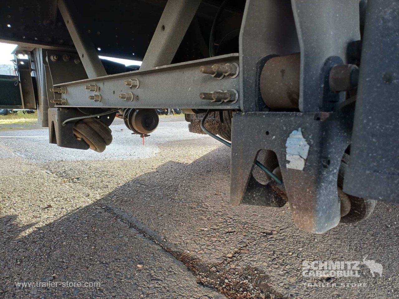 SCHMITZ Auflieger Curtainsider Mega - Semi-remorque rideaux coulissants: photos 4 SCHMITZ Auflieger Curtainsider Mega - Semi-remorque rideaux coulissants: photos 4