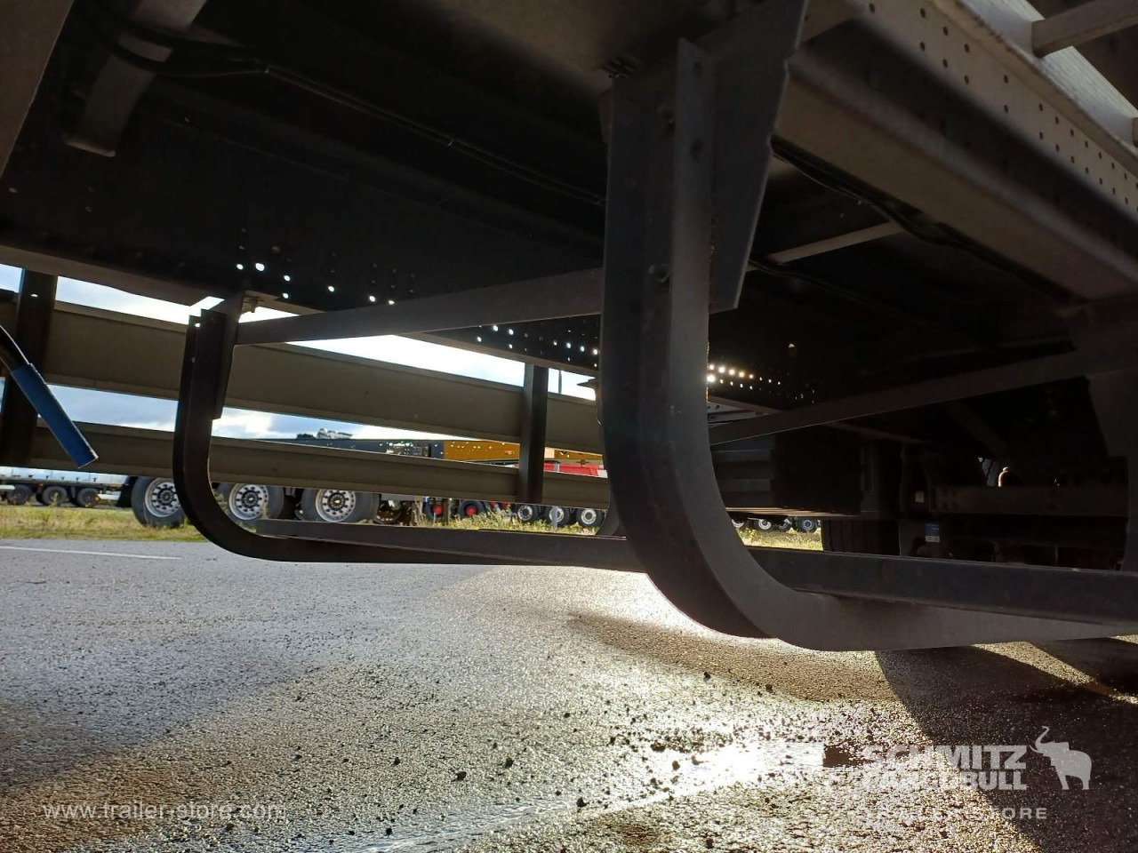 SCHMITZ Auflieger Curtainsider Standard - Semi-remorque rideaux coulissants: photos 4 SCHMITZ Auflieger Curtainsider Standard - Semi-remorque rideaux coulissants: photos 4