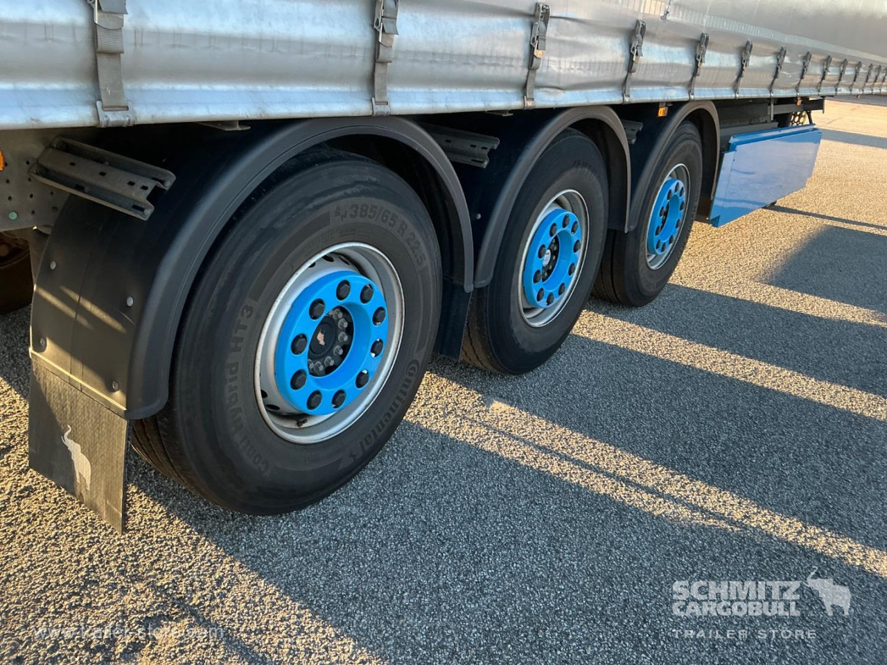 SCHMITZ Curtainsider Standard - Semi-remorque rideaux coulissants: photos 2 SCHMITZ Curtainsider Standard - Semi-remorque rideaux coulissants: photos 2