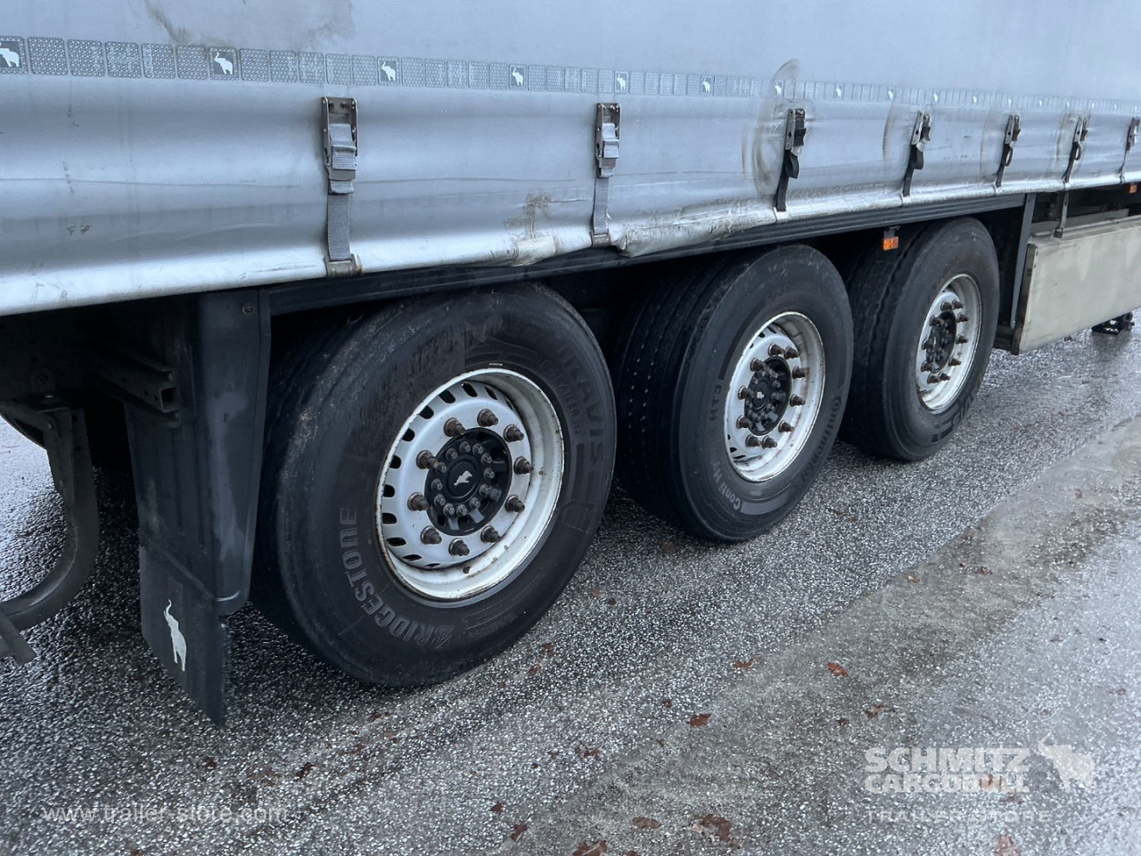 SCHMITZ Curtainsider Standard , Folding wall right - Semi-remorque rideaux coulissants: photos 2 SCHMITZ Curtainsider Standard , Folding wall right - Semi-remorque rideaux coulissants: photos 2