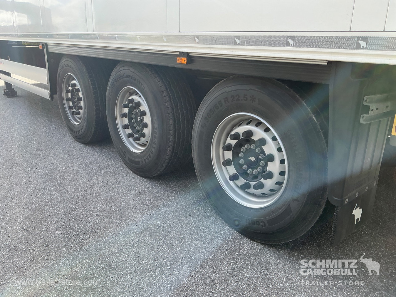 SCHMITZ Reefer Standard - Semi-remorque isothermique: photos 3 SCHMITZ Reefer Standard - Semi-remorque isothermique: photos 3