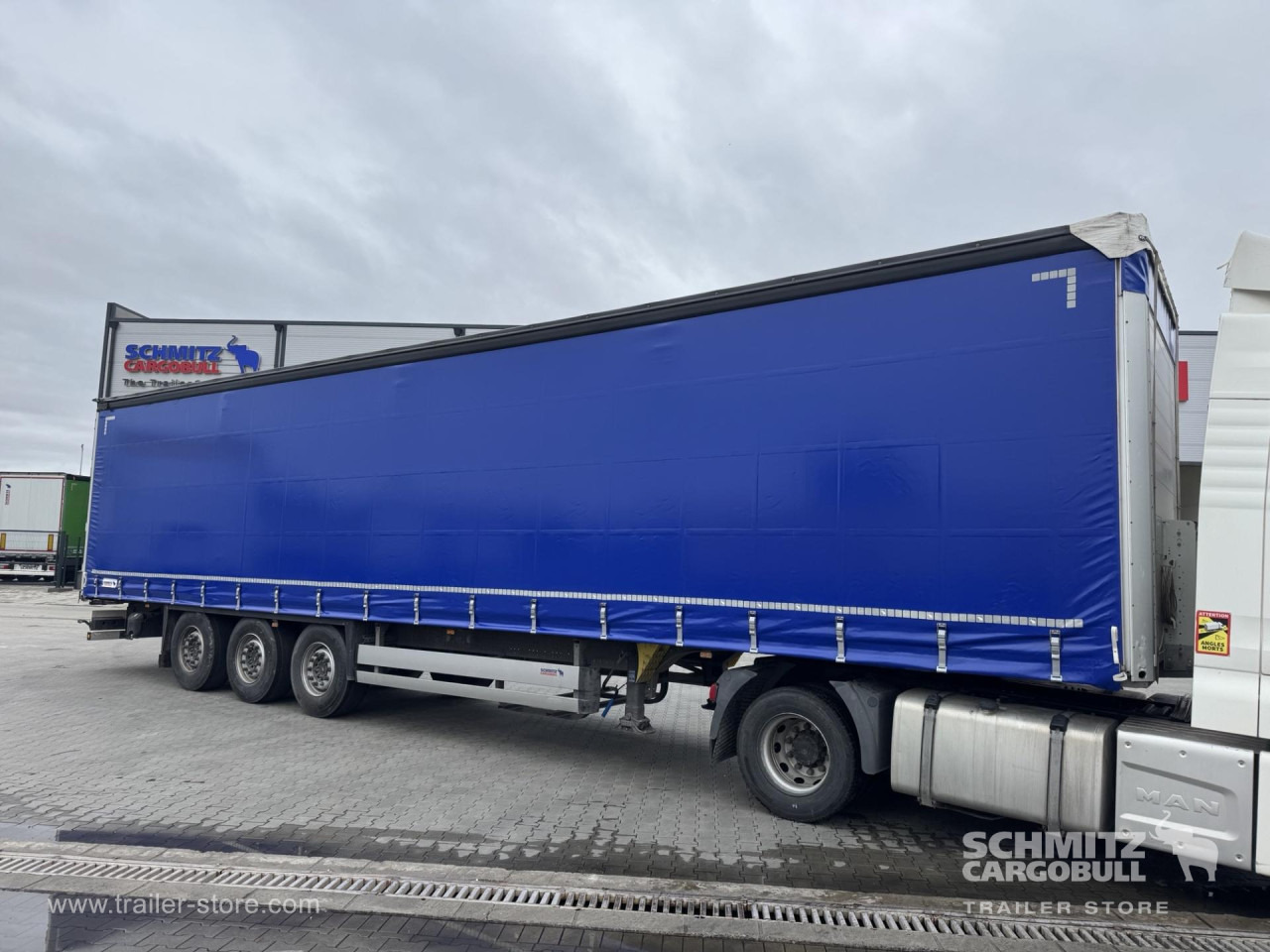 SCHMITZ Curtainsider Standard - Semi-remorque rideaux coulissants: photos 1 SCHMITZ Curtainsider Standard - Semi-remorque rideaux coulissants: photos 1