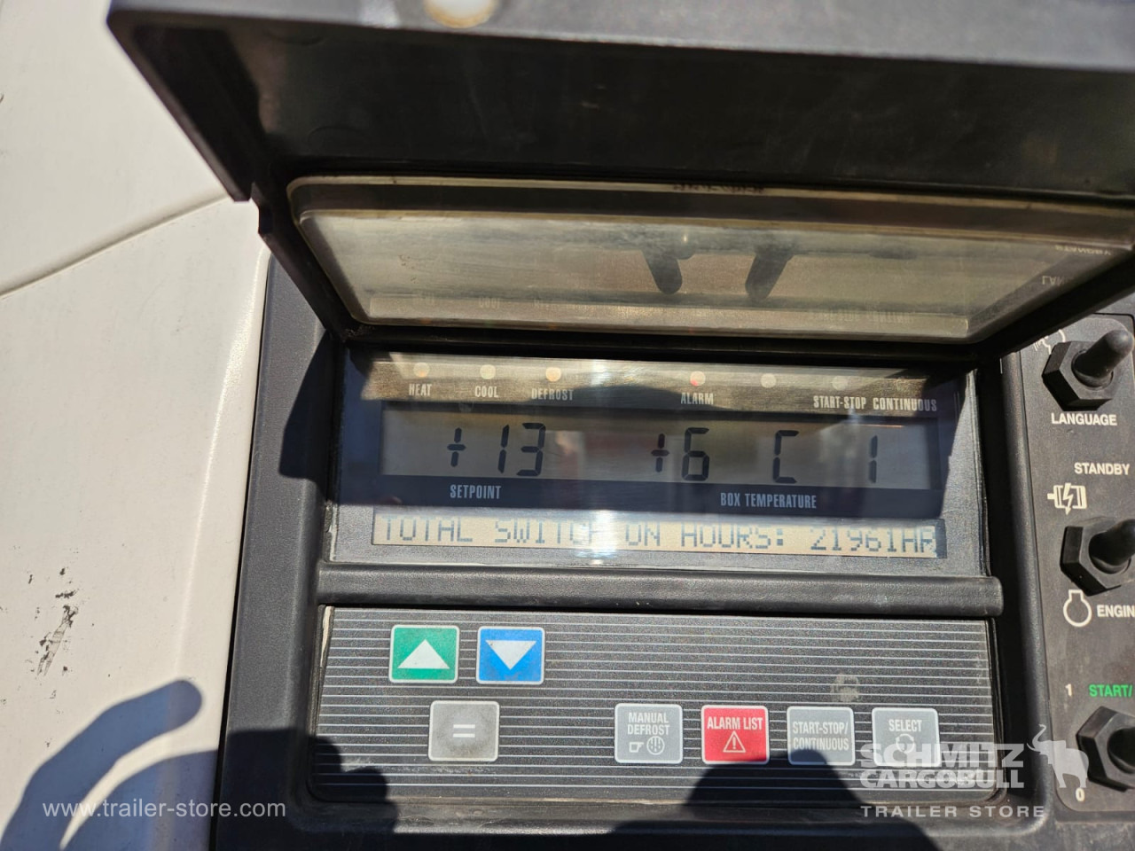 SCHMITZ Reefer Multitemp Taillift - Semi-remorque isothermique: photos 5 SCHMITZ Reefer Multitemp Taillift - Semi-remorque isothermique: photos 5