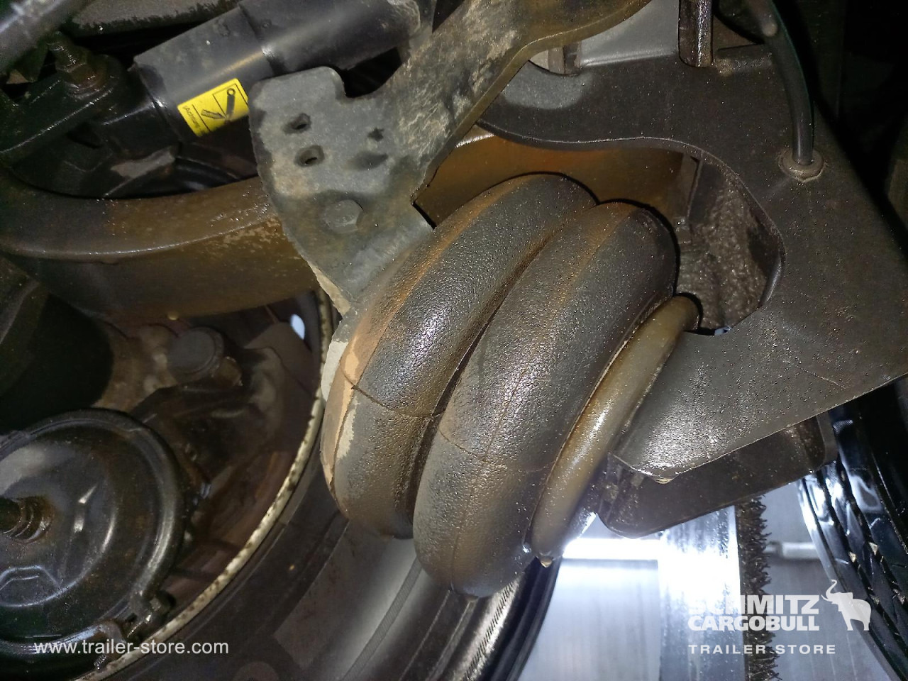 SCHMITZ Reefer Standard Double deck - Semi-remorque isothermique: photos 4 SCHMITZ Reefer Standard Double deck - Semi-remorque isothermique: photos 4