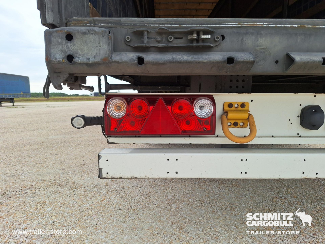 Semi-remorque rideaux coulissants SCHMITZ Curtainsider Mega: photos 11 Semi-remorque rideaux coulissants SCHMITZ Curtainsider Mega: photos 11
