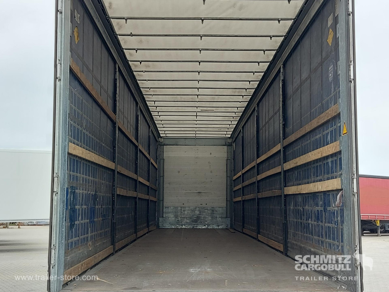 SCHMITZ Curtainsider Mega - Semi-remorque rideaux coulissants: photos 2 SCHMITZ Curtainsider Mega - Semi-remorque rideaux coulissants: photos 2