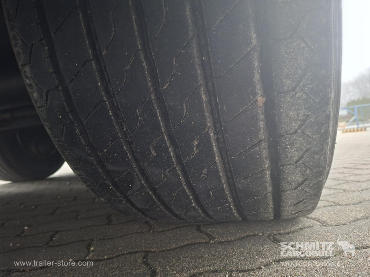 SCHMITZ Curtainsider Mega - Semi-remorque rideaux coulissants: photos 2 SCHMITZ Curtainsider Mega - Semi-remorque rideaux coulissants: photos 2