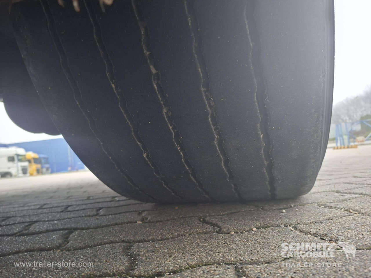 SCHMITZ Curtainsider Mega - Semi-remorque rideaux coulissants: photos 4 SCHMITZ Curtainsider Mega - Semi-remorque rideaux coulissants: photos 4