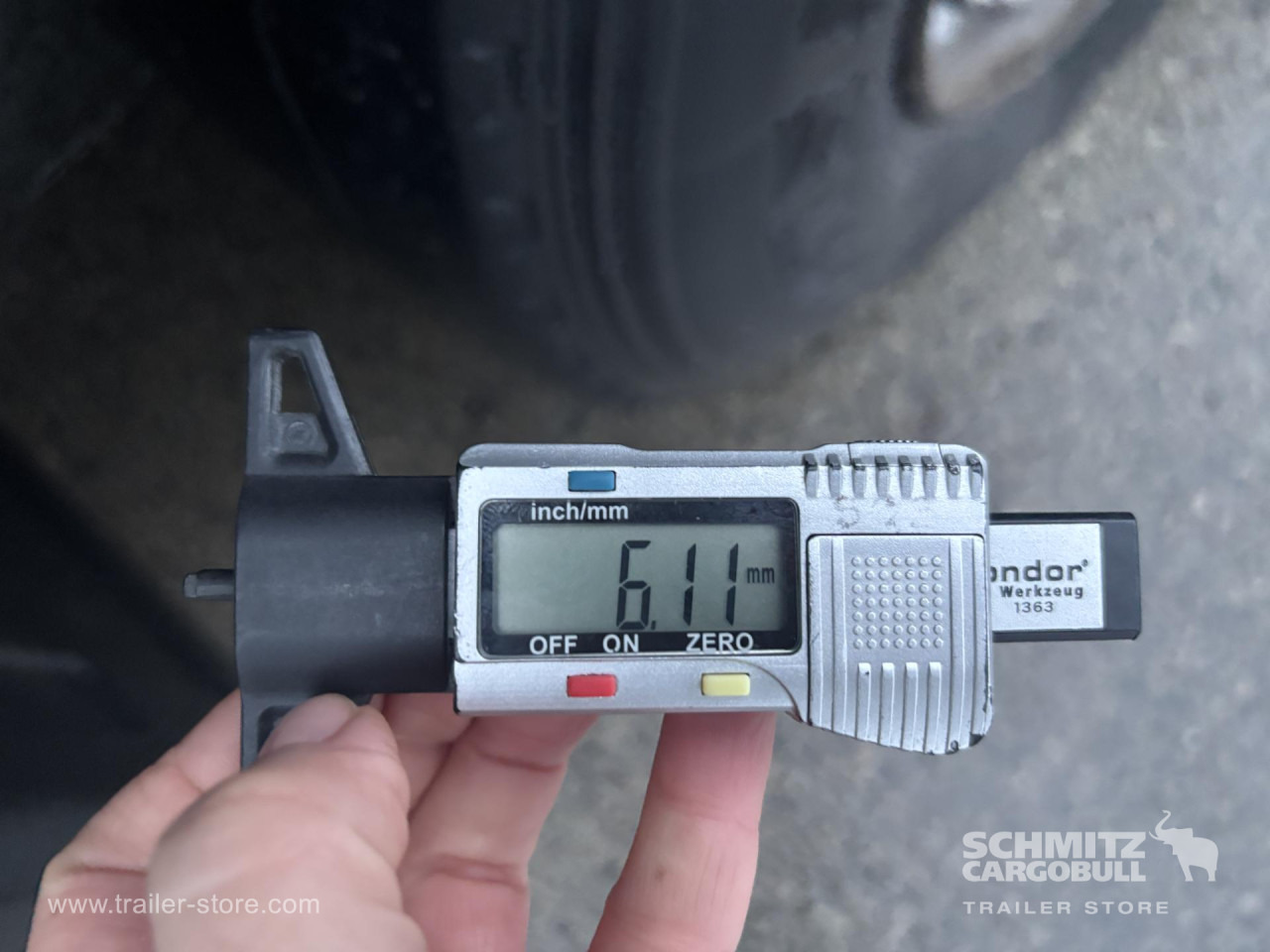 SCHMITZ Curtainsider Mega - Semi-remorque rideaux coulissants: photos 3 SCHMITZ Curtainsider Mega - Semi-remorque rideaux coulissants: photos 3