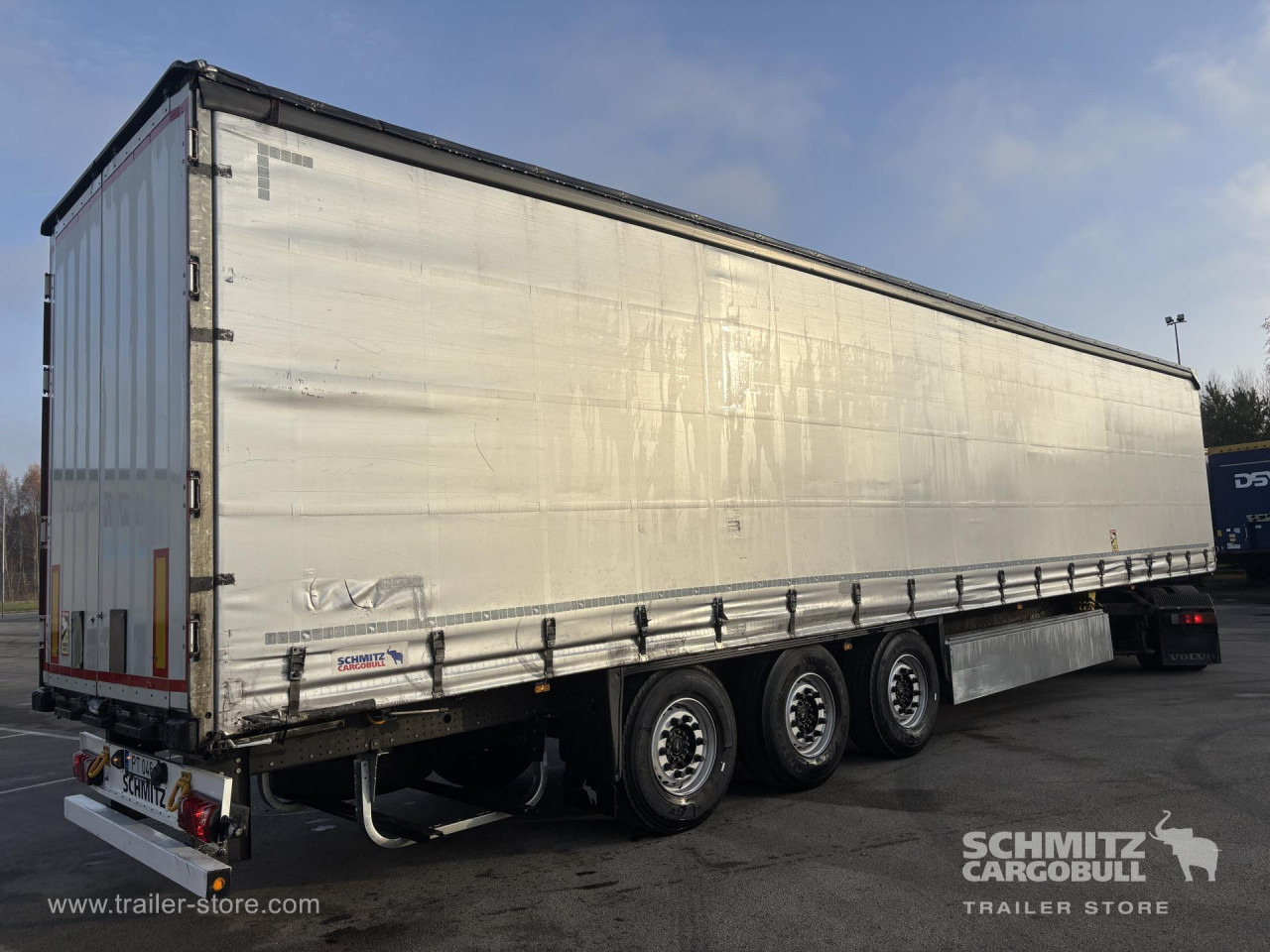 SCHMITZ Curtainsider Standard - Semi-remorque rideaux coulissants: photos 1 SCHMITZ Curtainsider Standard - Semi-remorque rideaux coulissants: photos 1