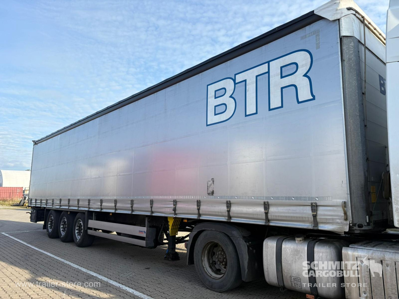 SCHMITZ Curtainsider Standard - Semi-remorque rideaux coulissants: photos 3 SCHMITZ Curtainsider Standard - Semi-remorque rideaux coulissants: photos 3