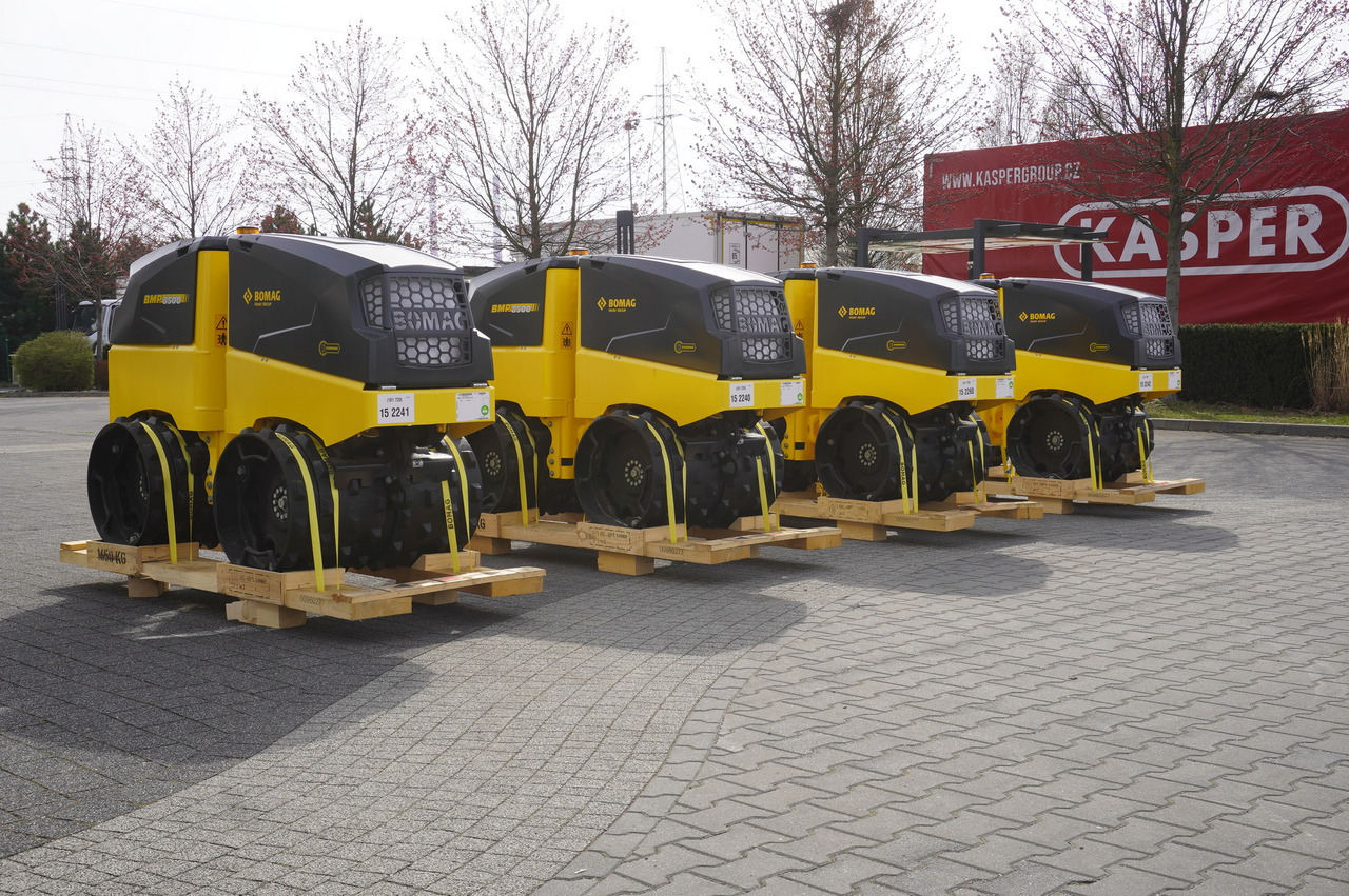 BOMAG BMP 8500 brand-new trench roller / Remote Control / 4 units - Mini compacteur: photos 3 BOMAG BMP 8500 brand-new trench roller / Remote Control / 4 units - Mini compacteur: photos 3
